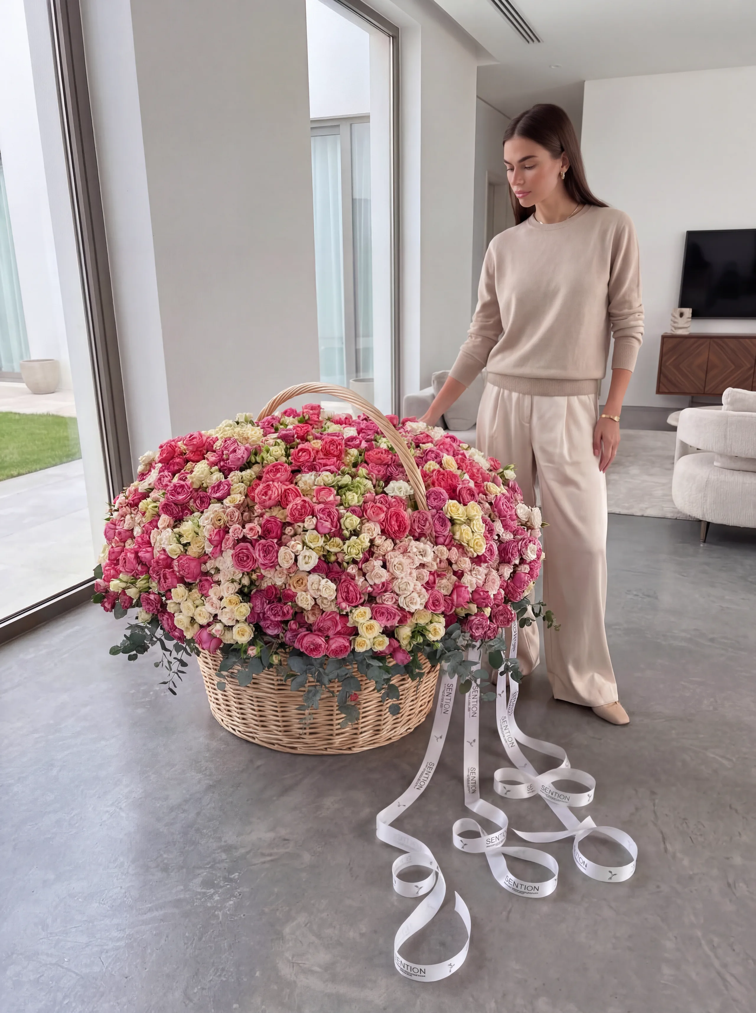 Giant of 3000 Roses